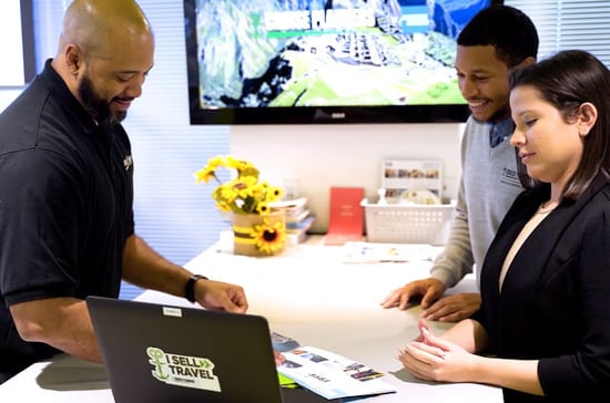 What Are the Benefits of Being a Travel Agent?